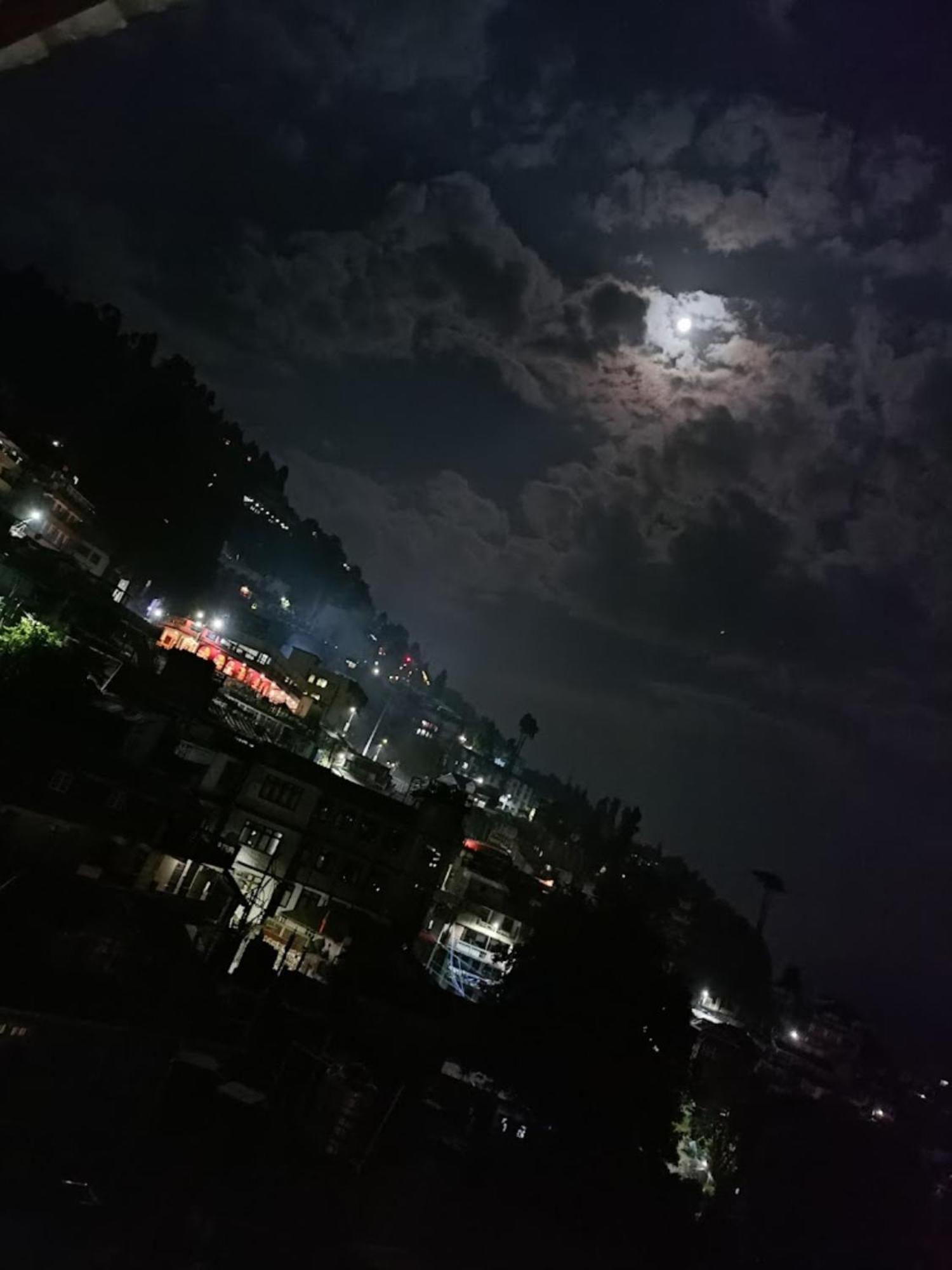 Hotel Pitstop Darjeeling - Excellent Service Recommended & Couple Friendly Darjeeling (West Bengal) Exterior foto